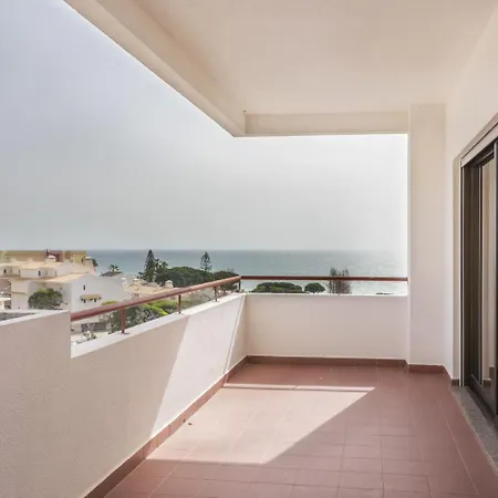 T2 Vista Mar/piscina 600m Praia